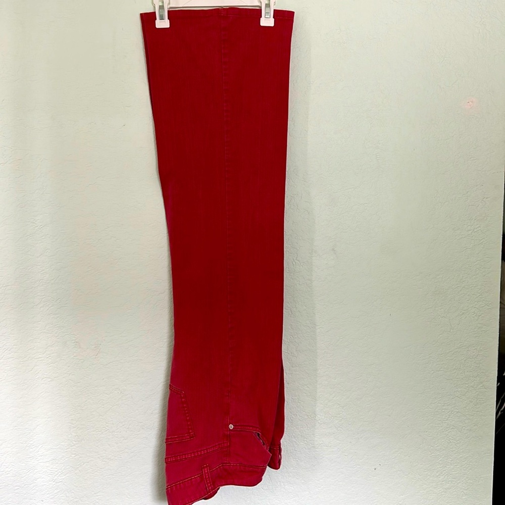 Bell bottom rust colored denim pants 🧡